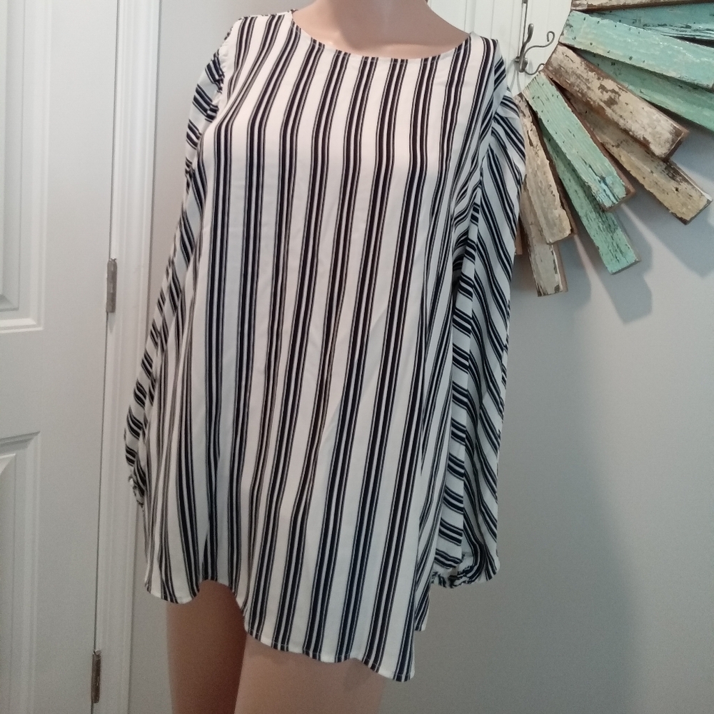 LOFT Size M Black and White Striped Blouse